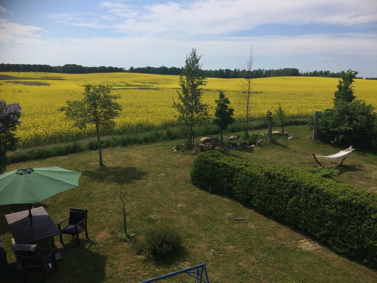 Garden Mellan Slotten Svarte Exterior photo